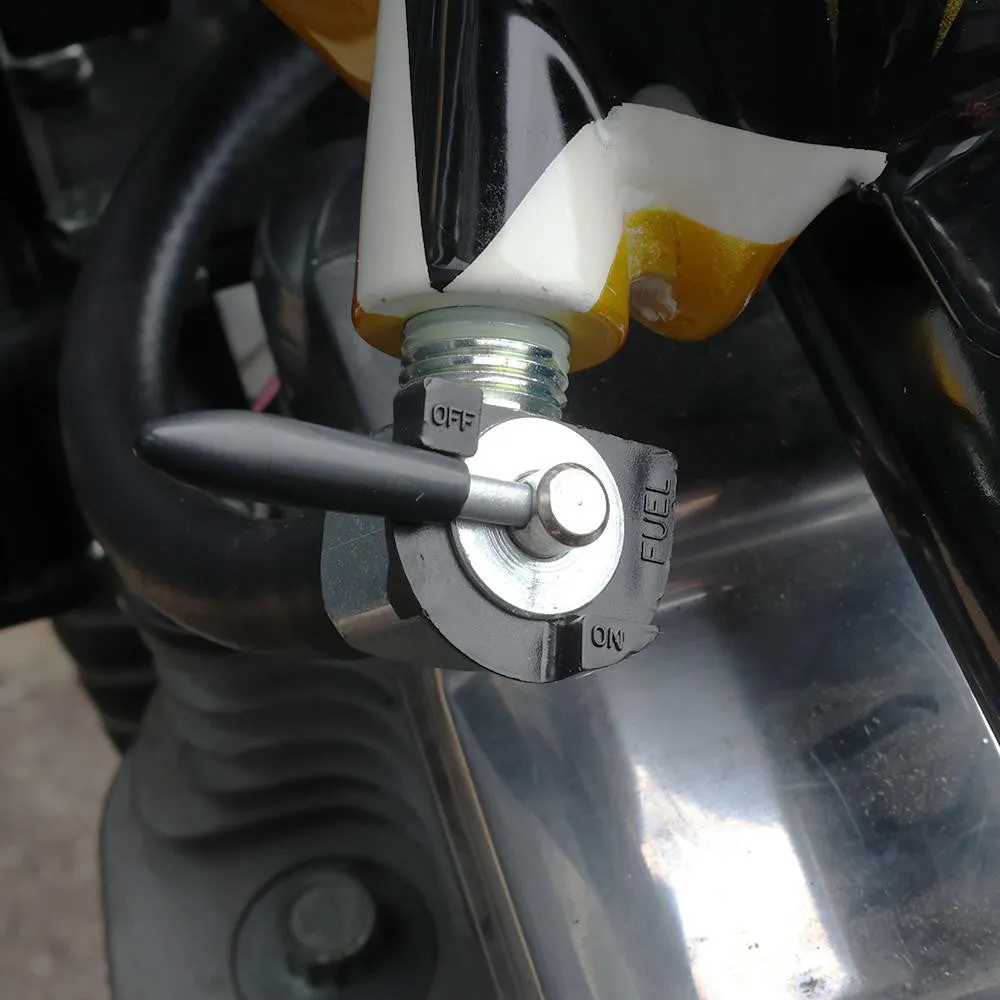 1/4" NPT Petcock - 90 Degree - Black Handle