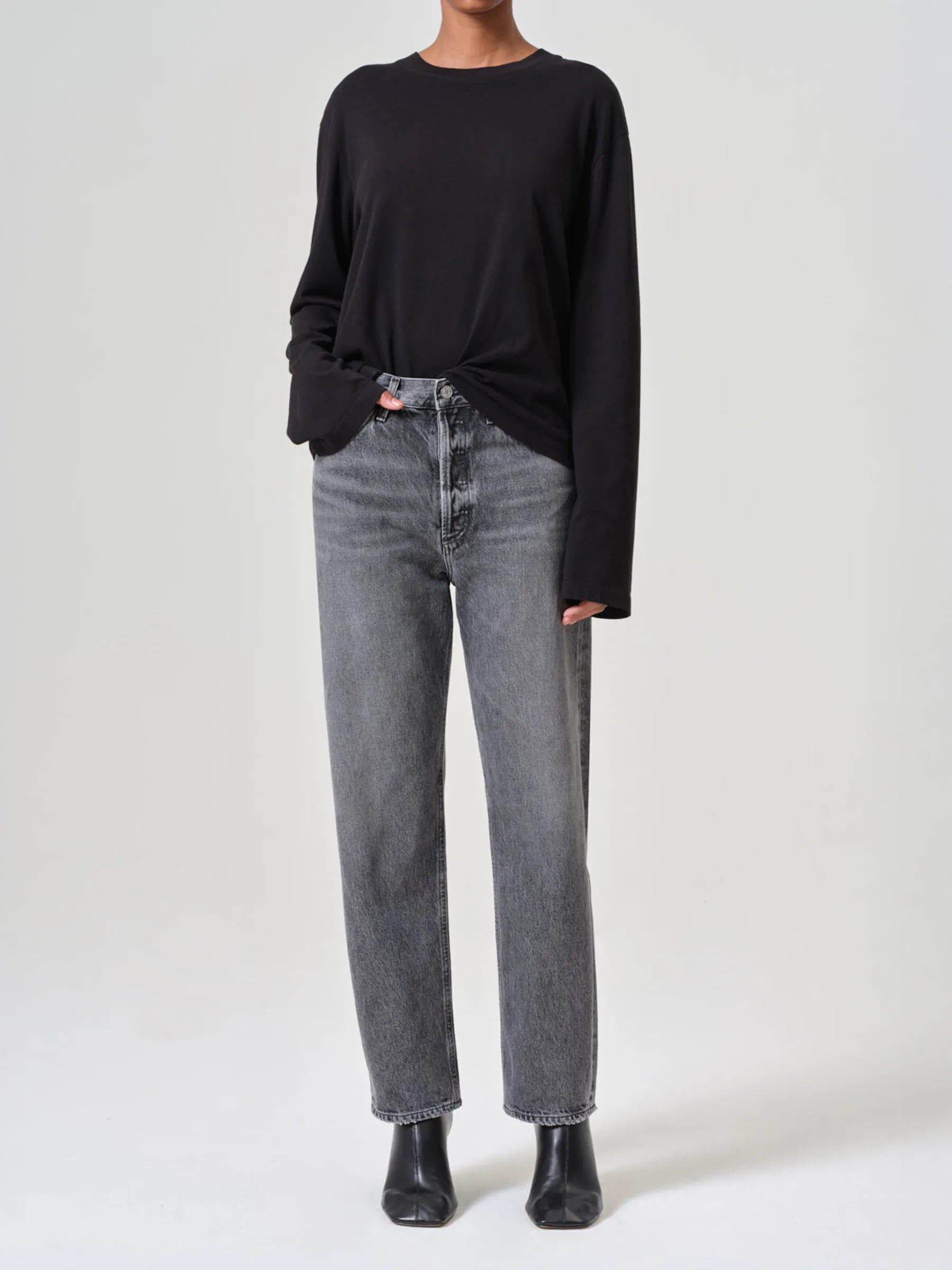 90s Mid Rise Straight Jean