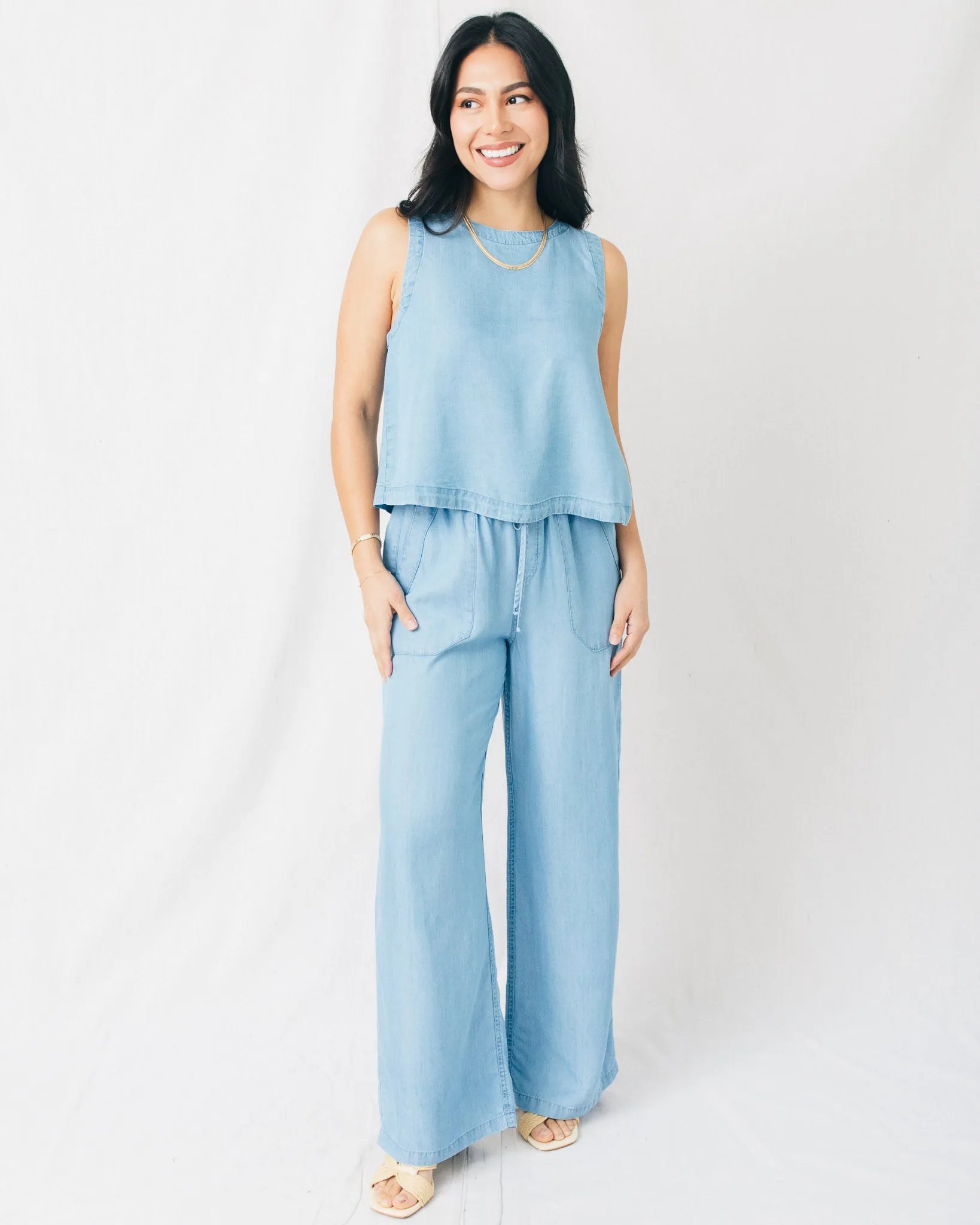 Alexis Round Neck Back Button Sleeveless Top