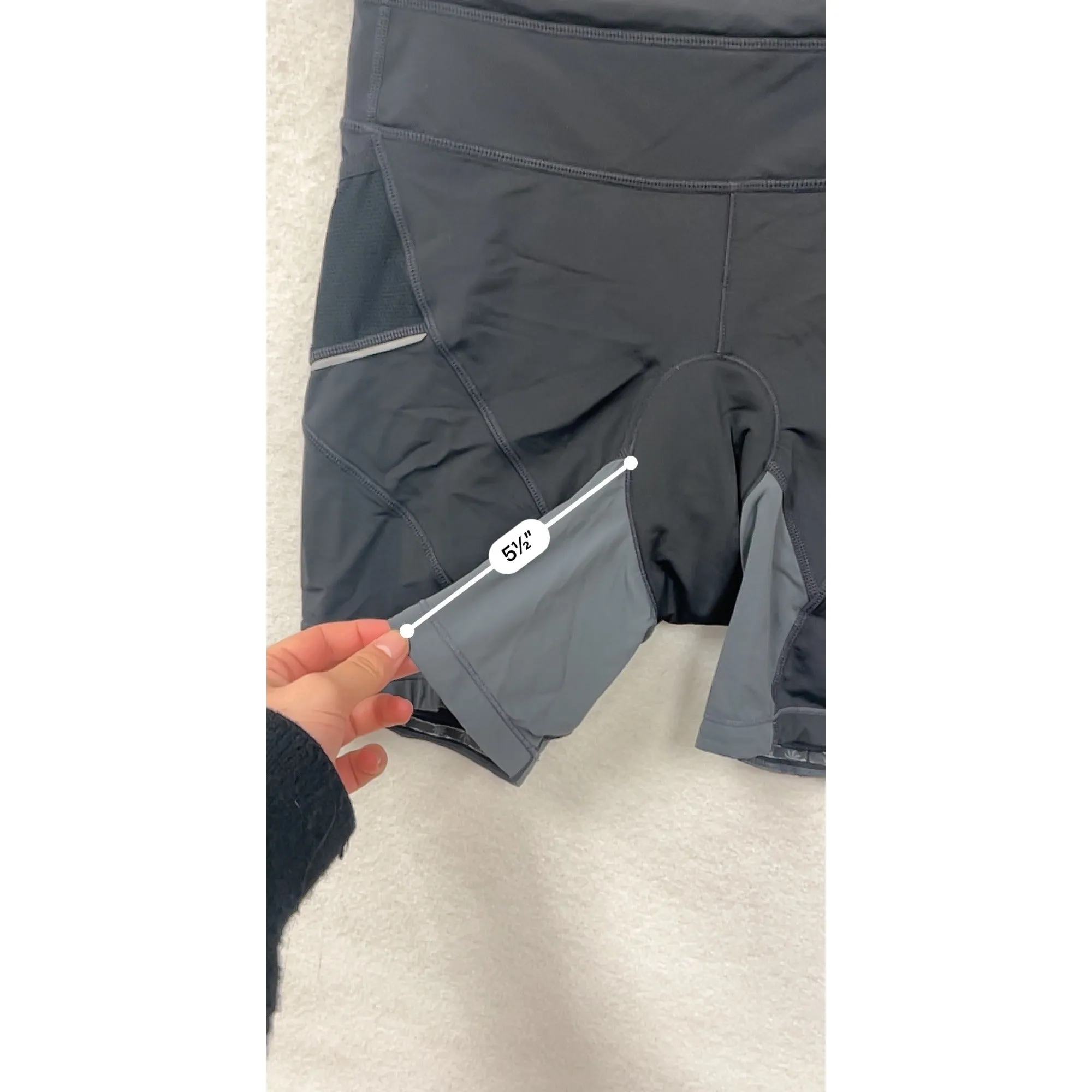 Athleta Womens Medium Black & Gray Athletic Biker Shorts #6799
