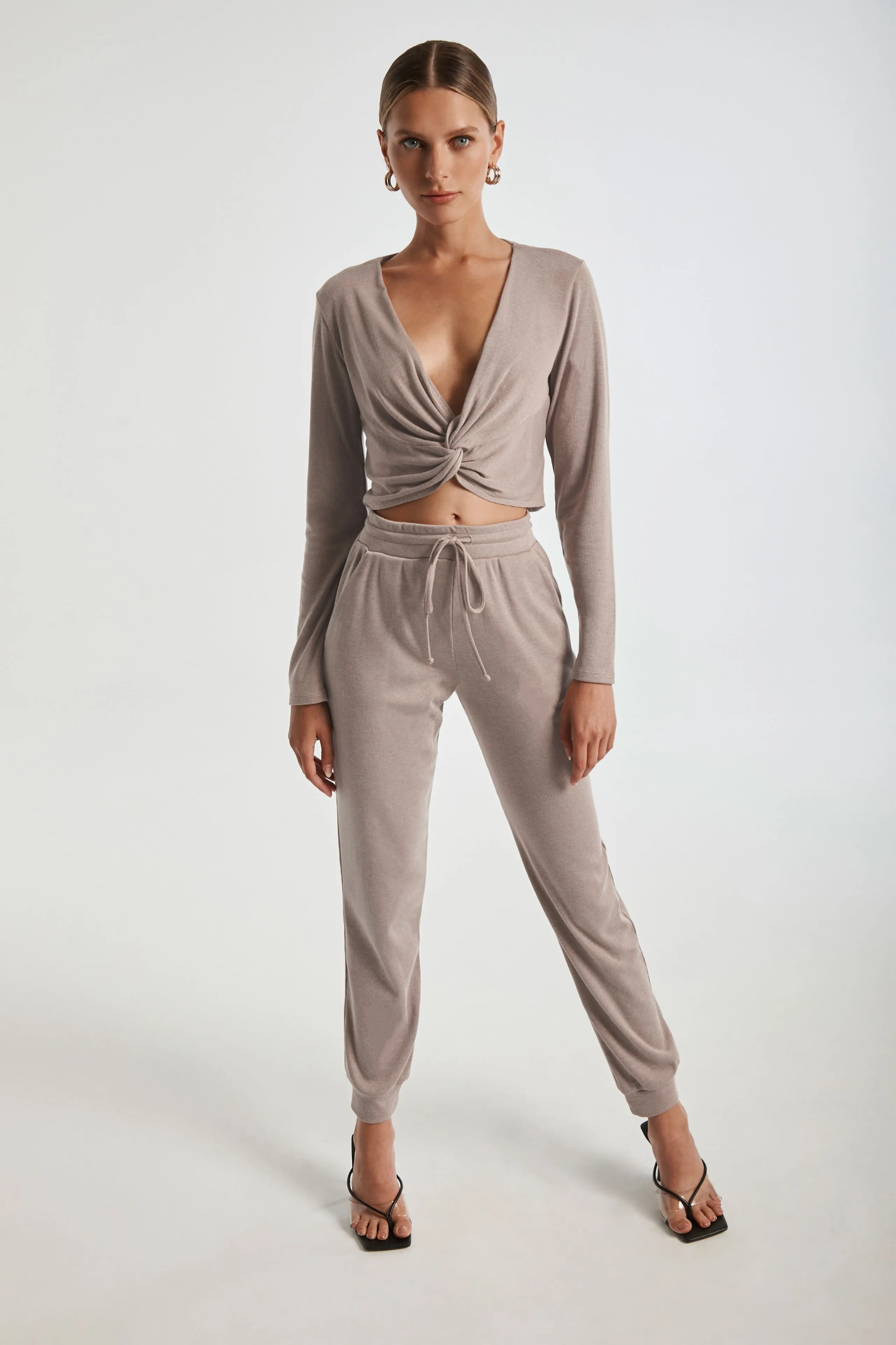 Brushed Rib Twist Font Crop L/S