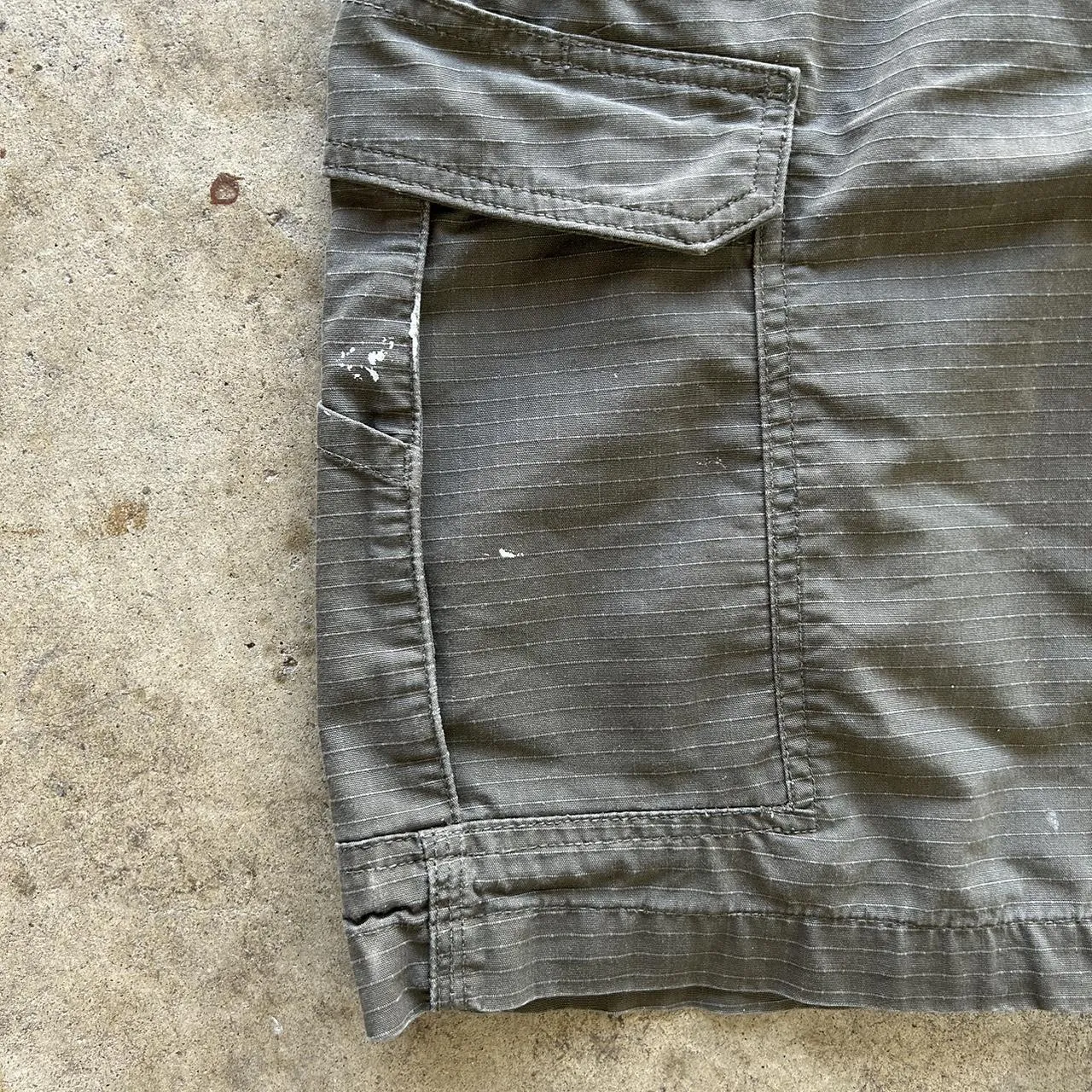 Carhartt Cargo Y2K shorts size 34