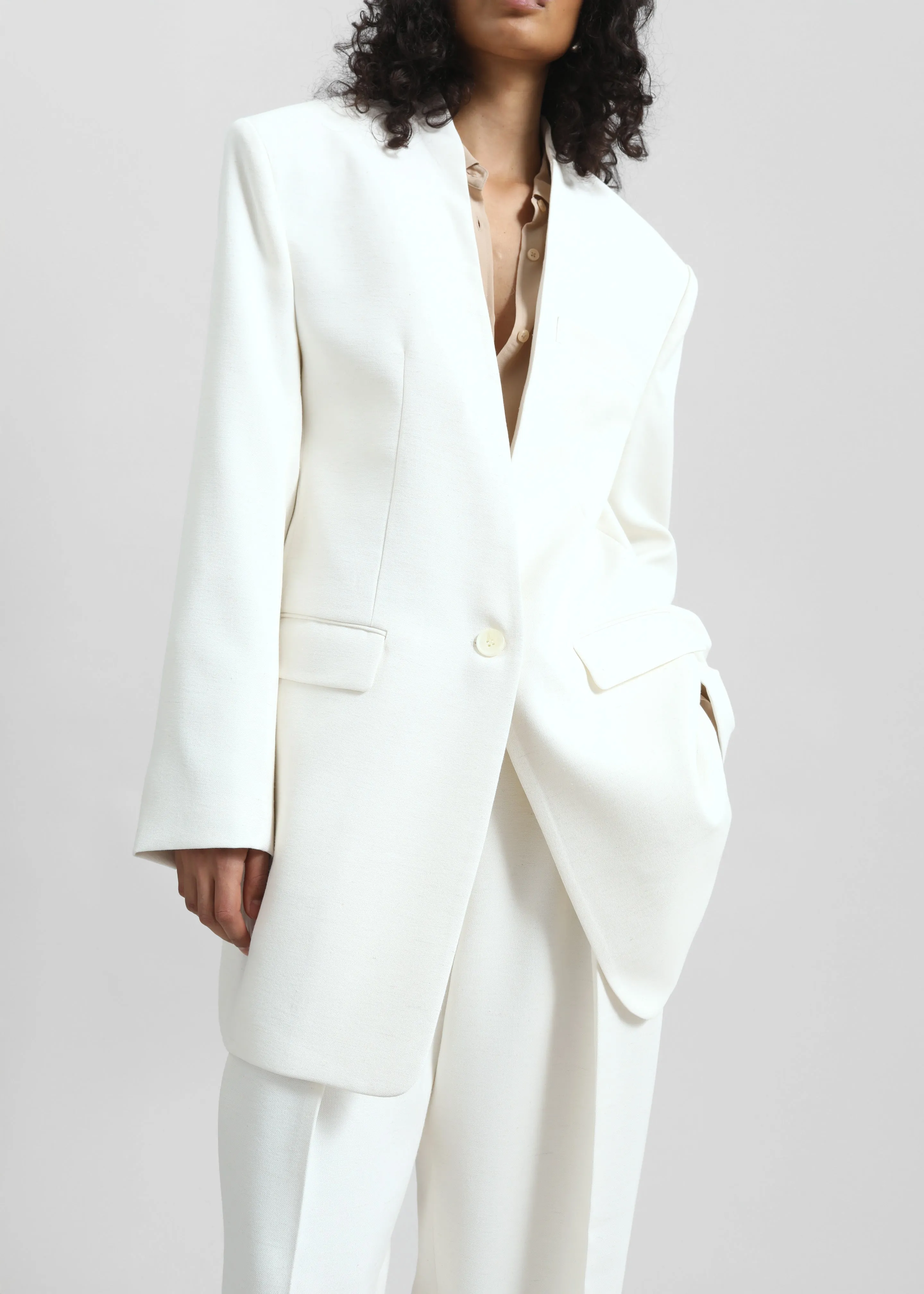 Corsham Collarless Oversized Blazer - White