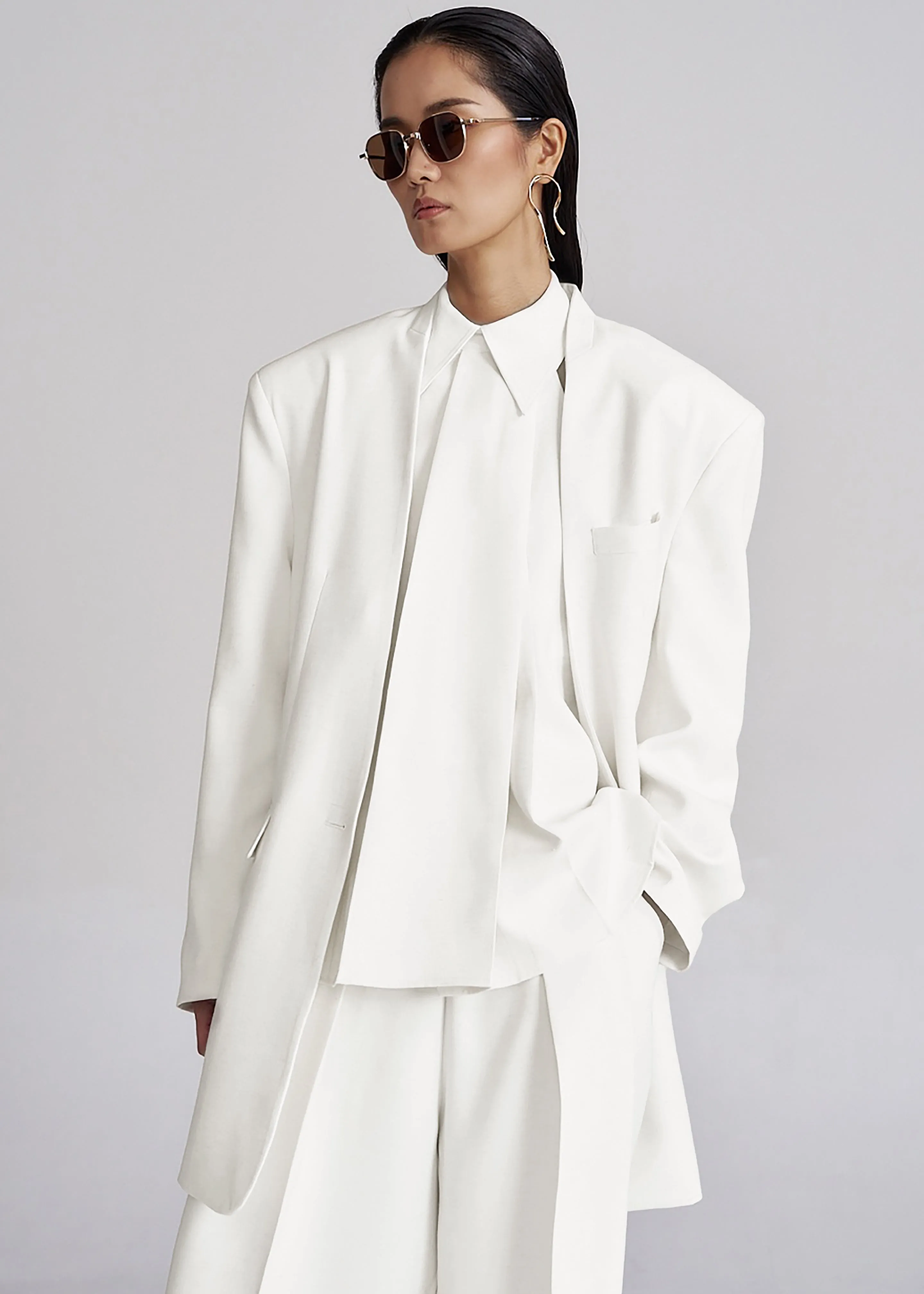 Corsham Collarless Oversized Blazer - White