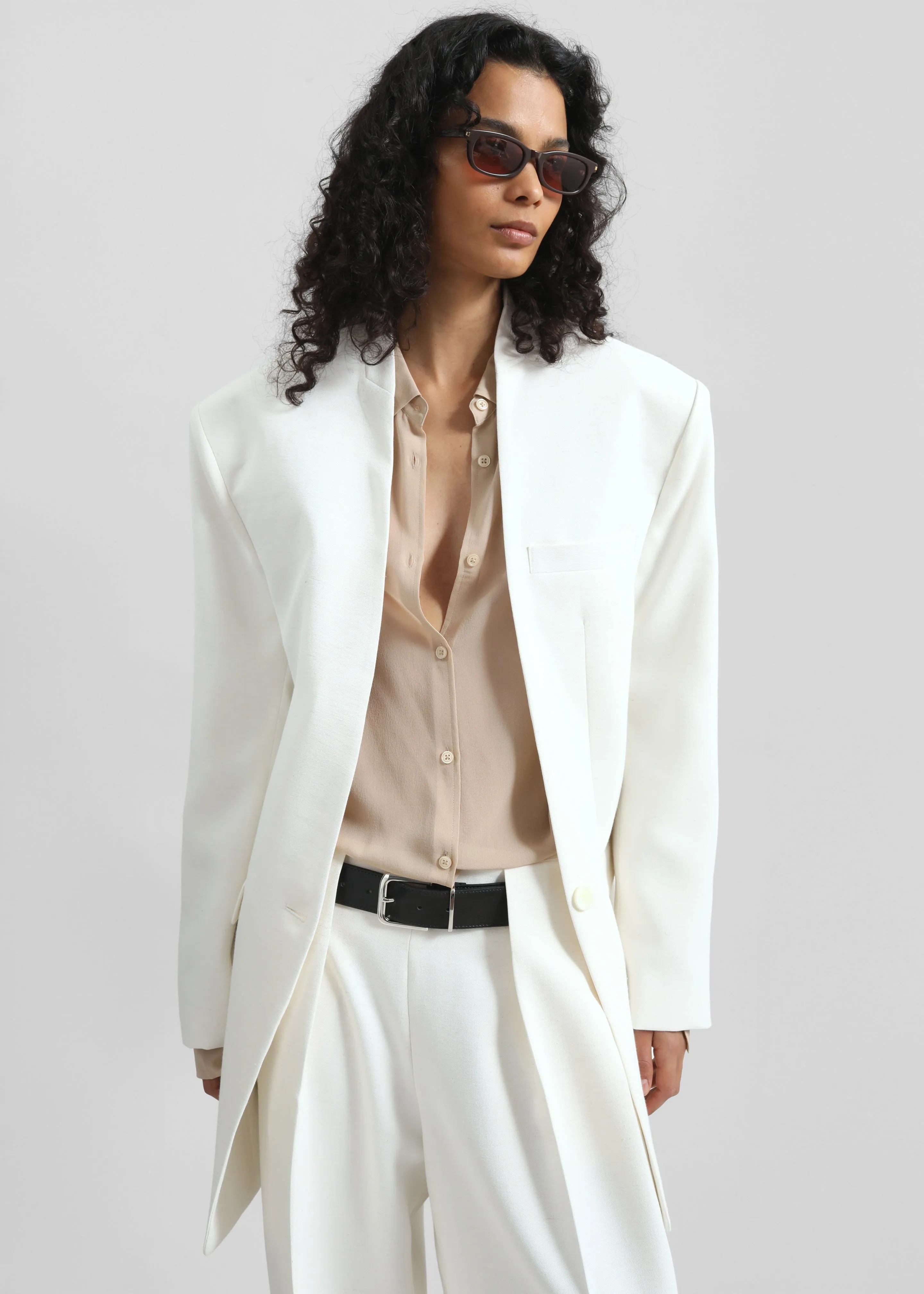 Corsham Collarless Oversized Blazer - White