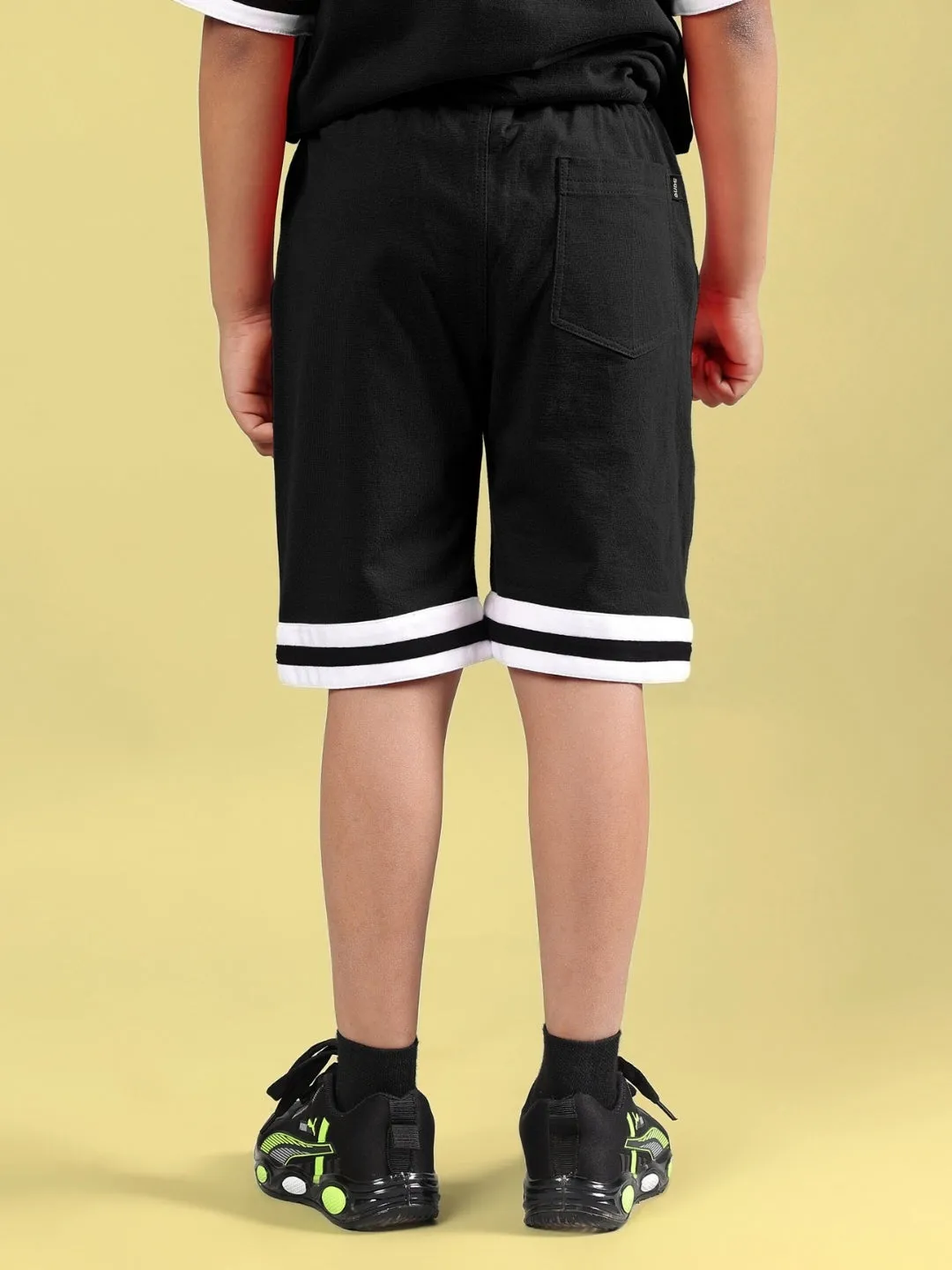 DIGGIN SHORTS FOR BOYS & GIRLS (BLACK)
