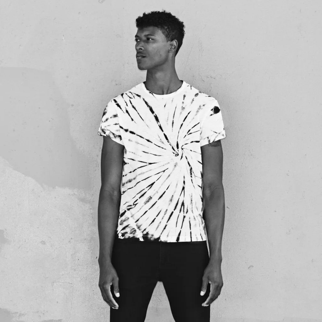 Dye Hard // T-Shirt