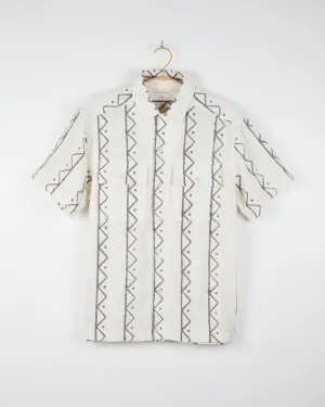 Harshil Two-Pocket Shirt in Chevron Dot Block Print Natural