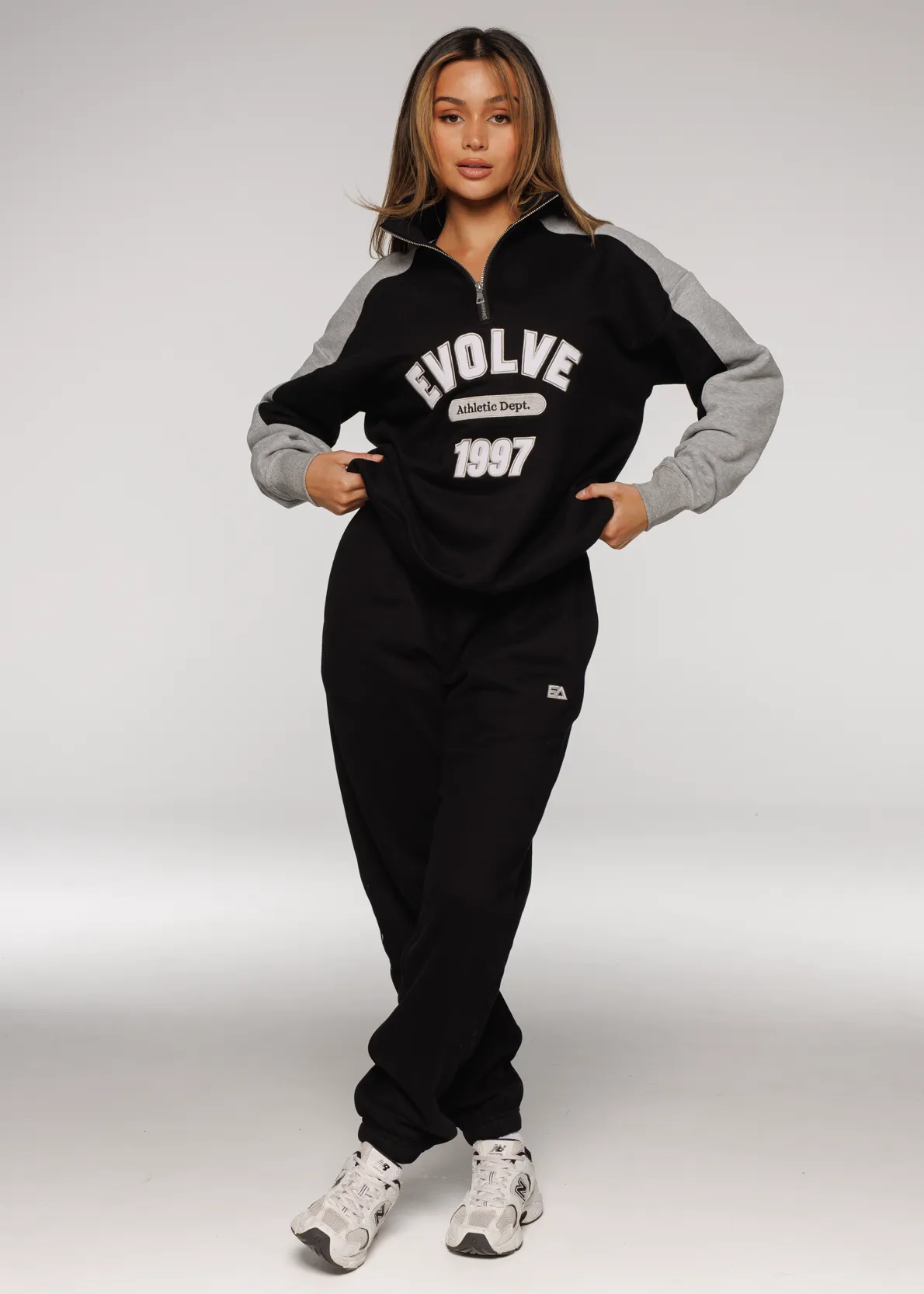 Iconic Trackpants - Black