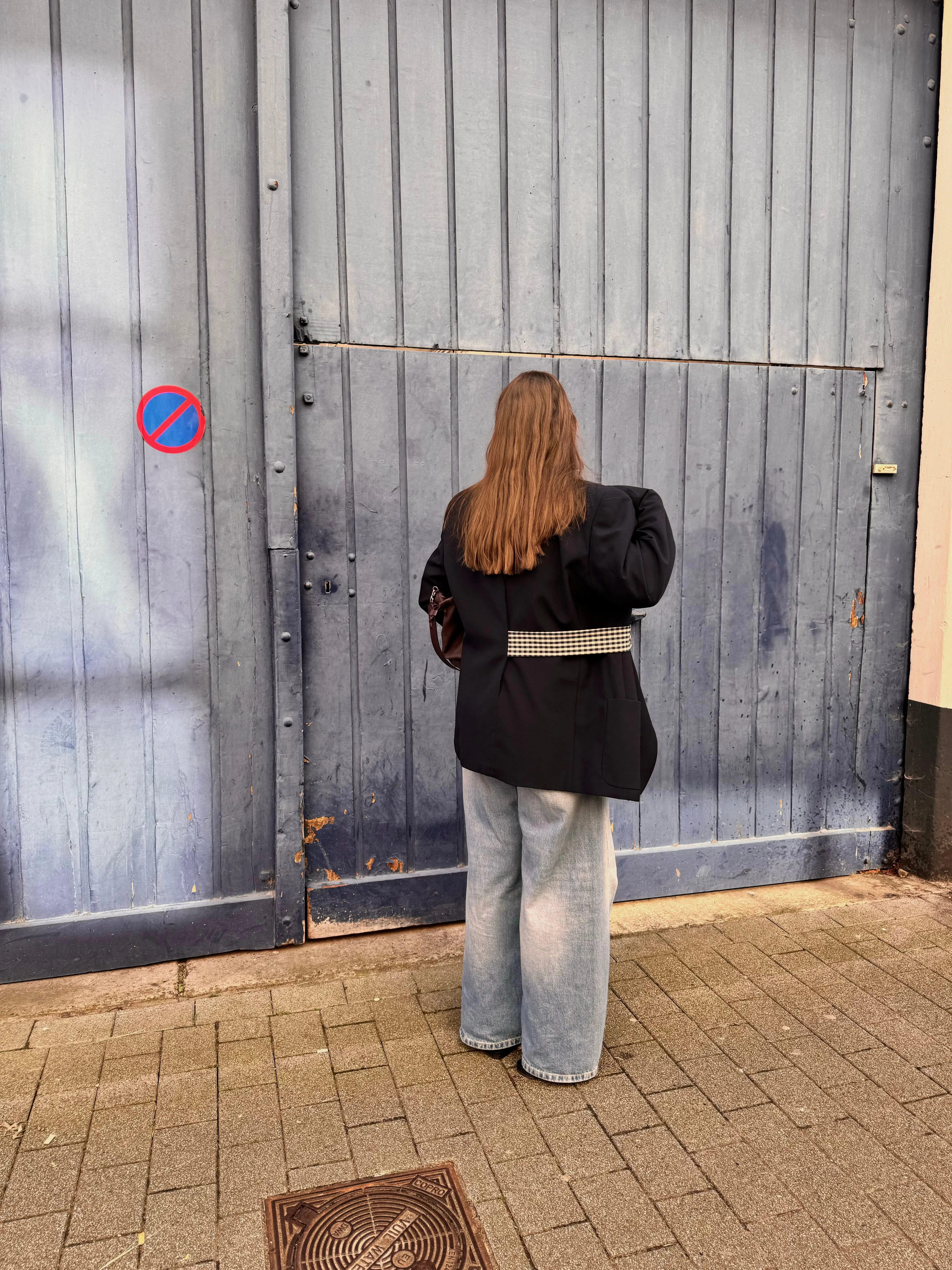 “LA VESTE ENVELOPPE,, upcycled blazer