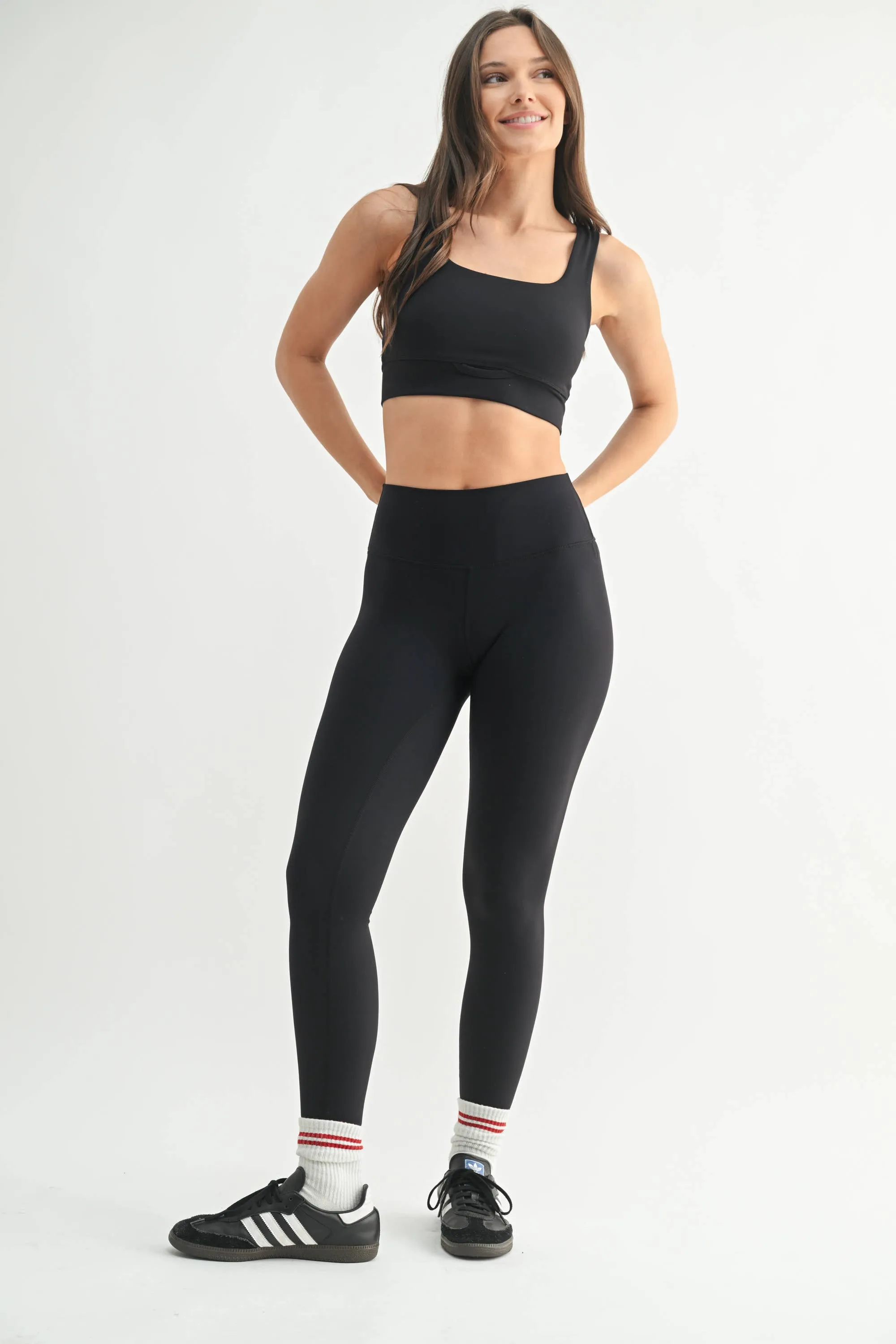 Manhattan Square Neck Sports Bra