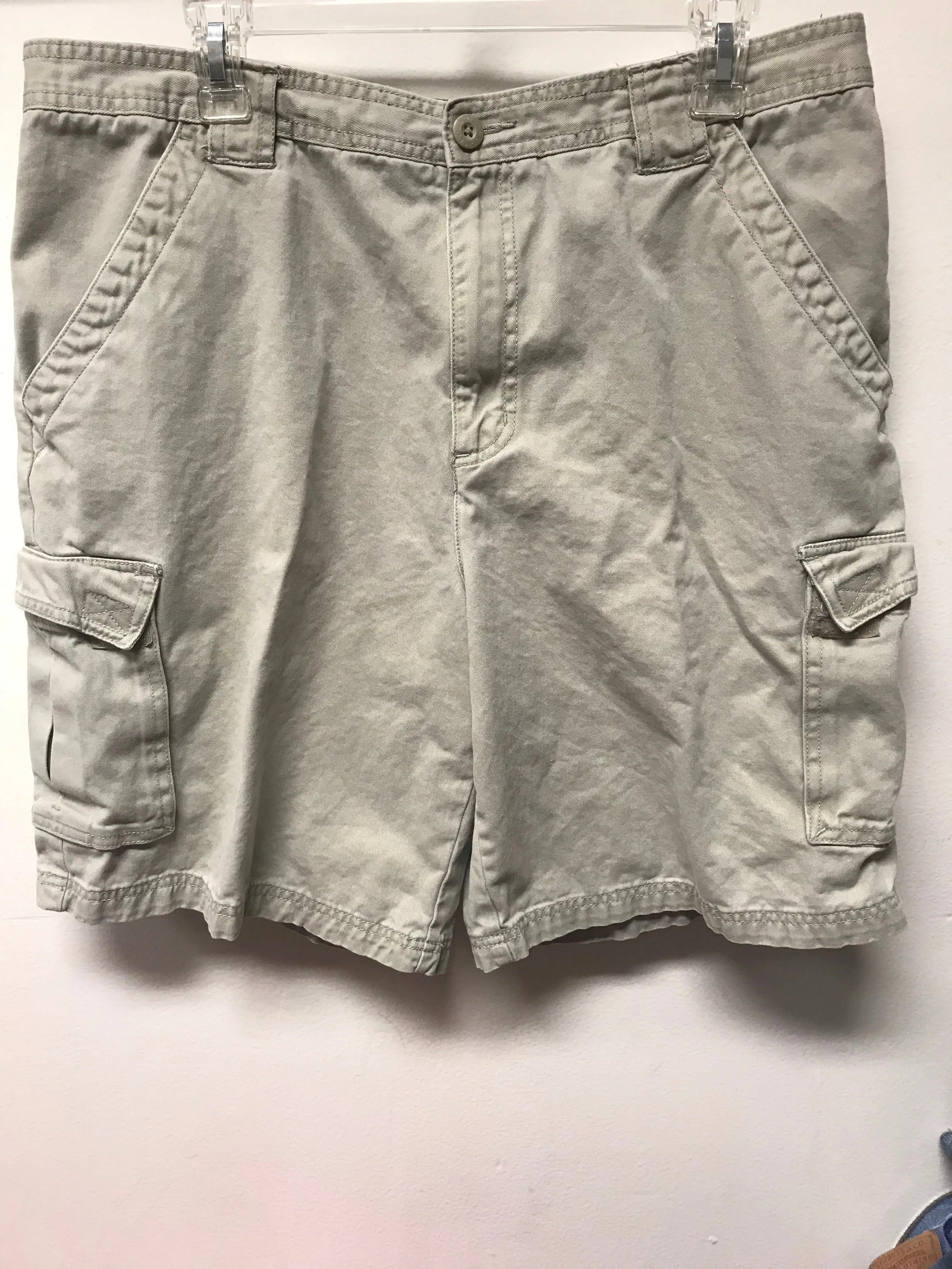 Men’s Faded Glory Cargo Shorts-36