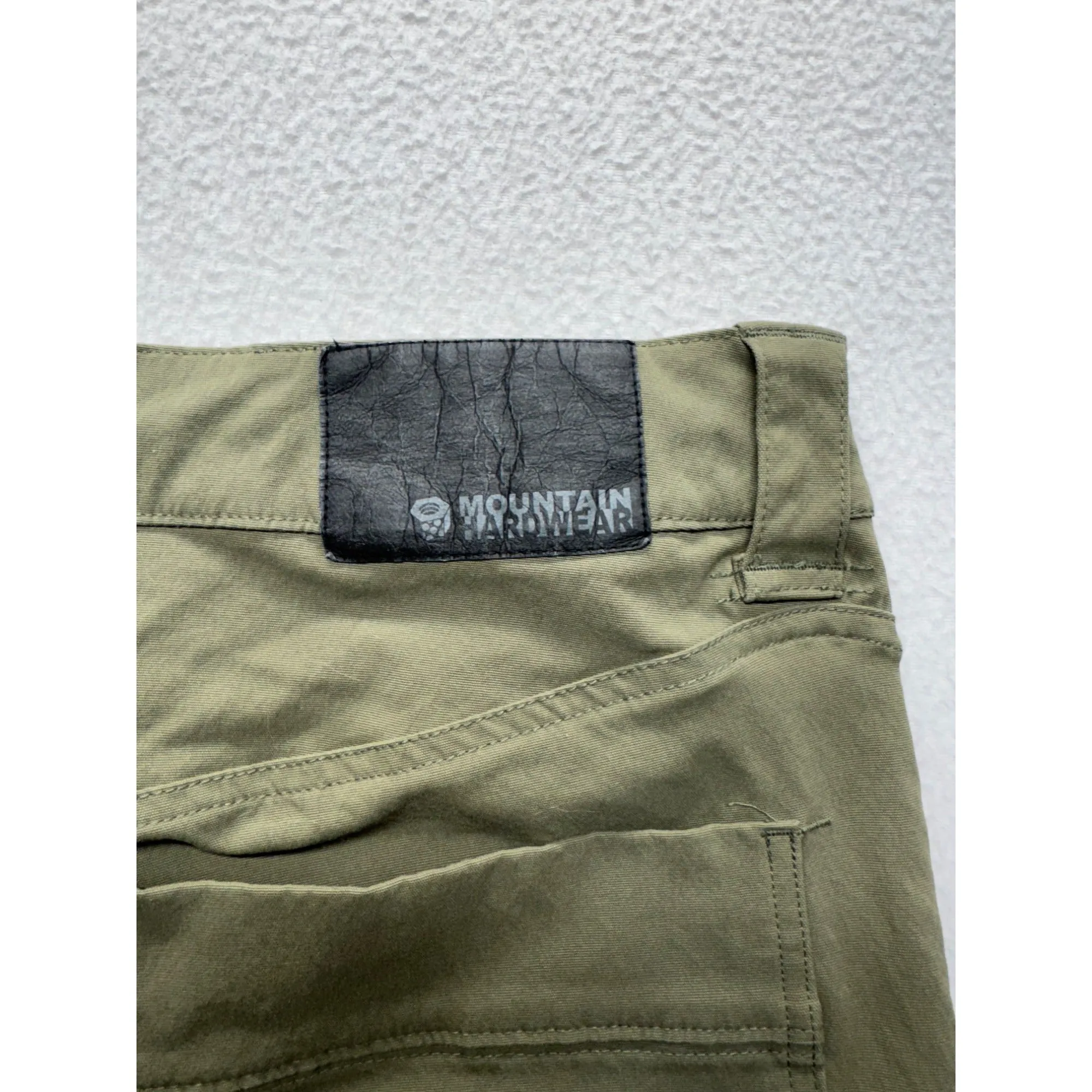 Mountain Hardwear Mens 36 Green Cargo Shorts Nylon/Elastane Blend #7784
