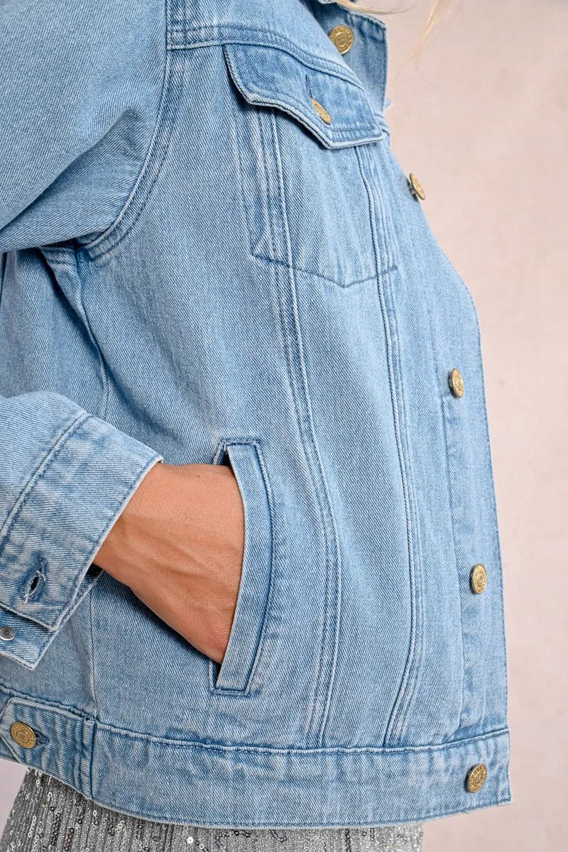 OVERSIZED DENIM JACKET