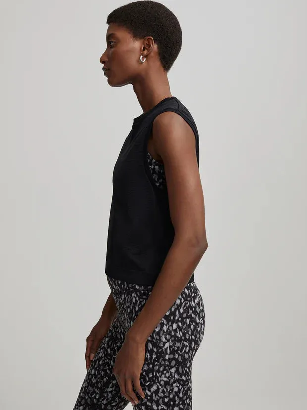 Page Seamless Crop Tank - Black