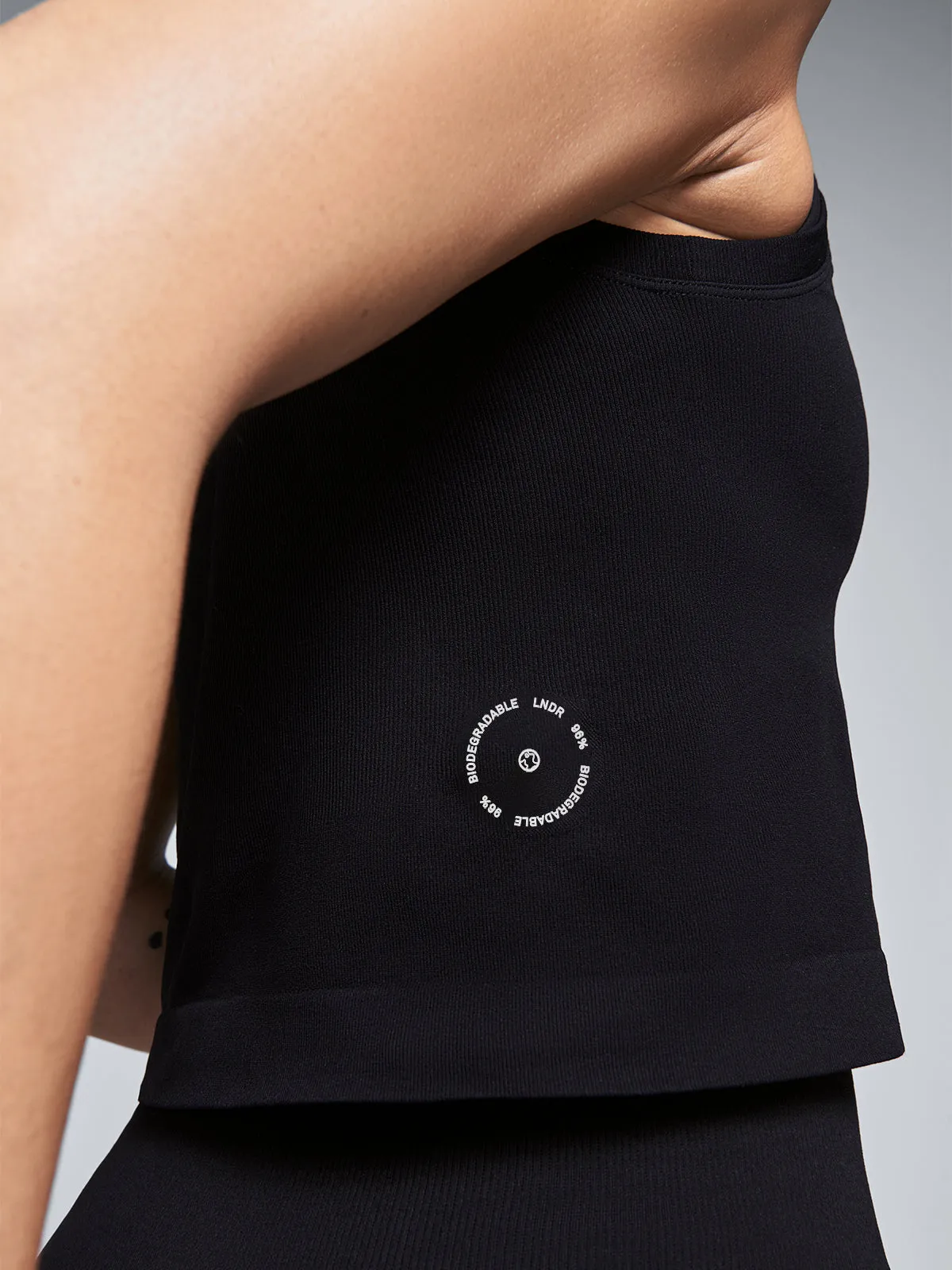 POWER CROP Tank Black