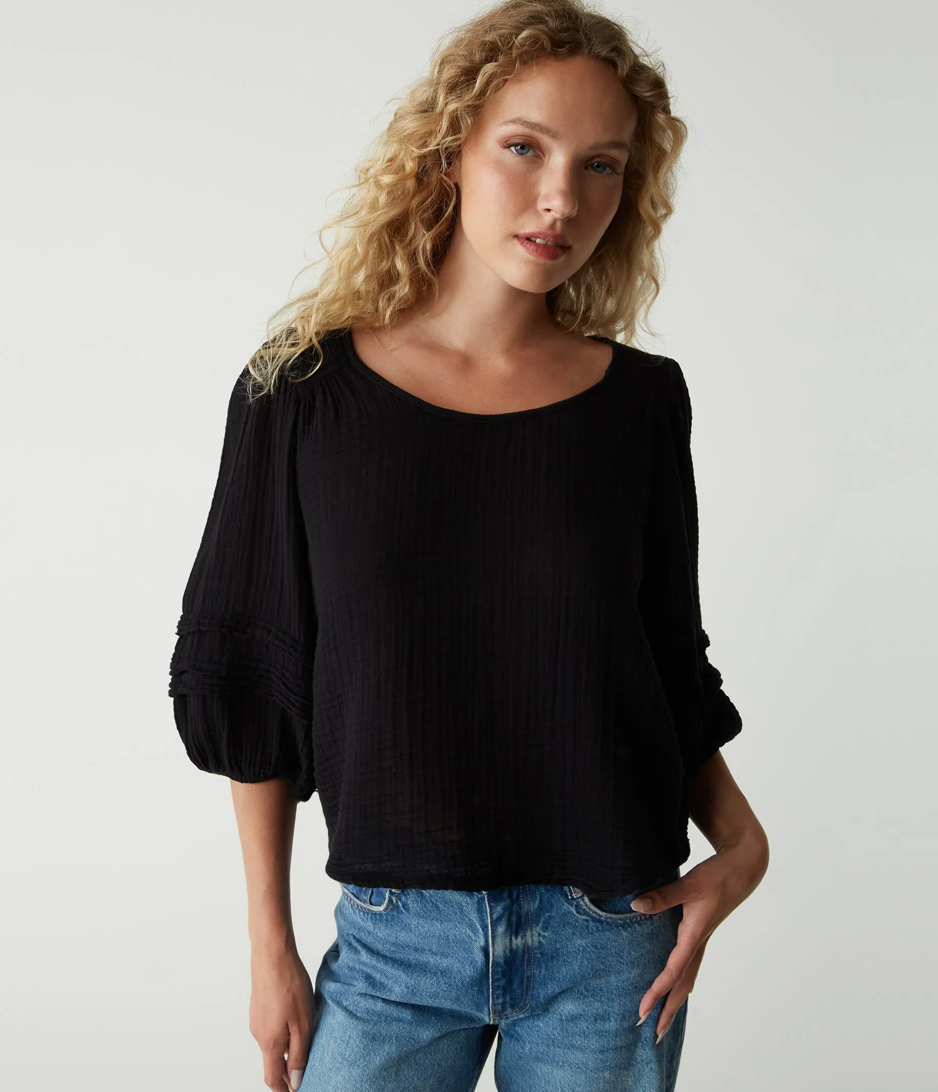 Pruitt Balloon Sleeve Top