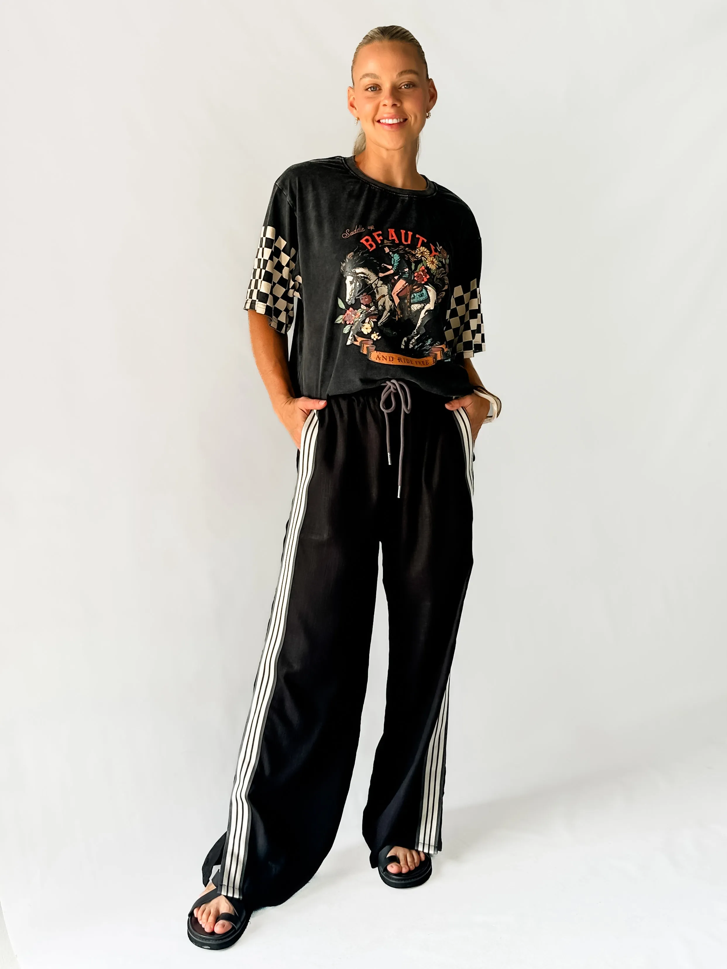 SADDLE UP BEAUTY TEE