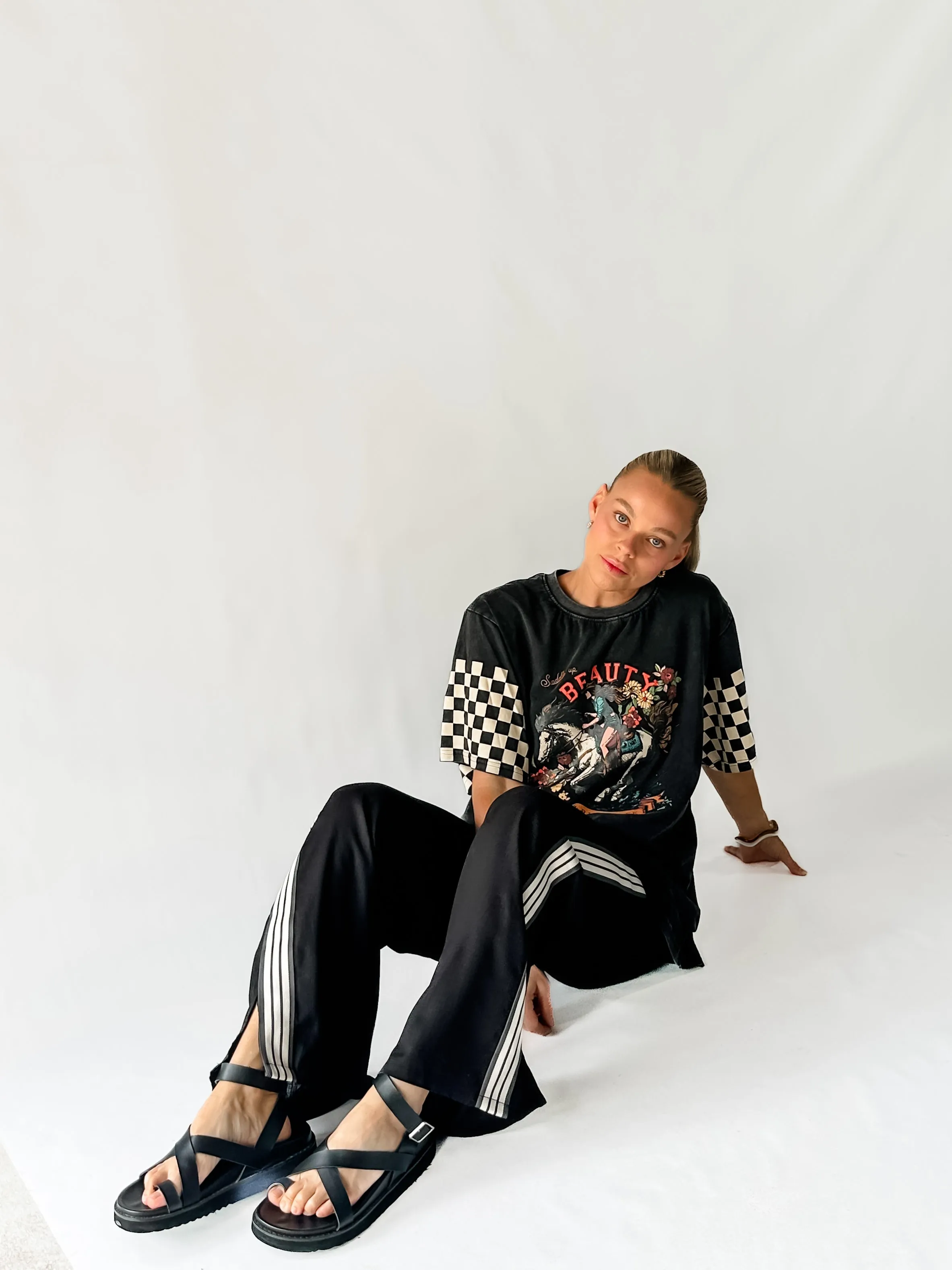 SADDLE UP BEAUTY TEE