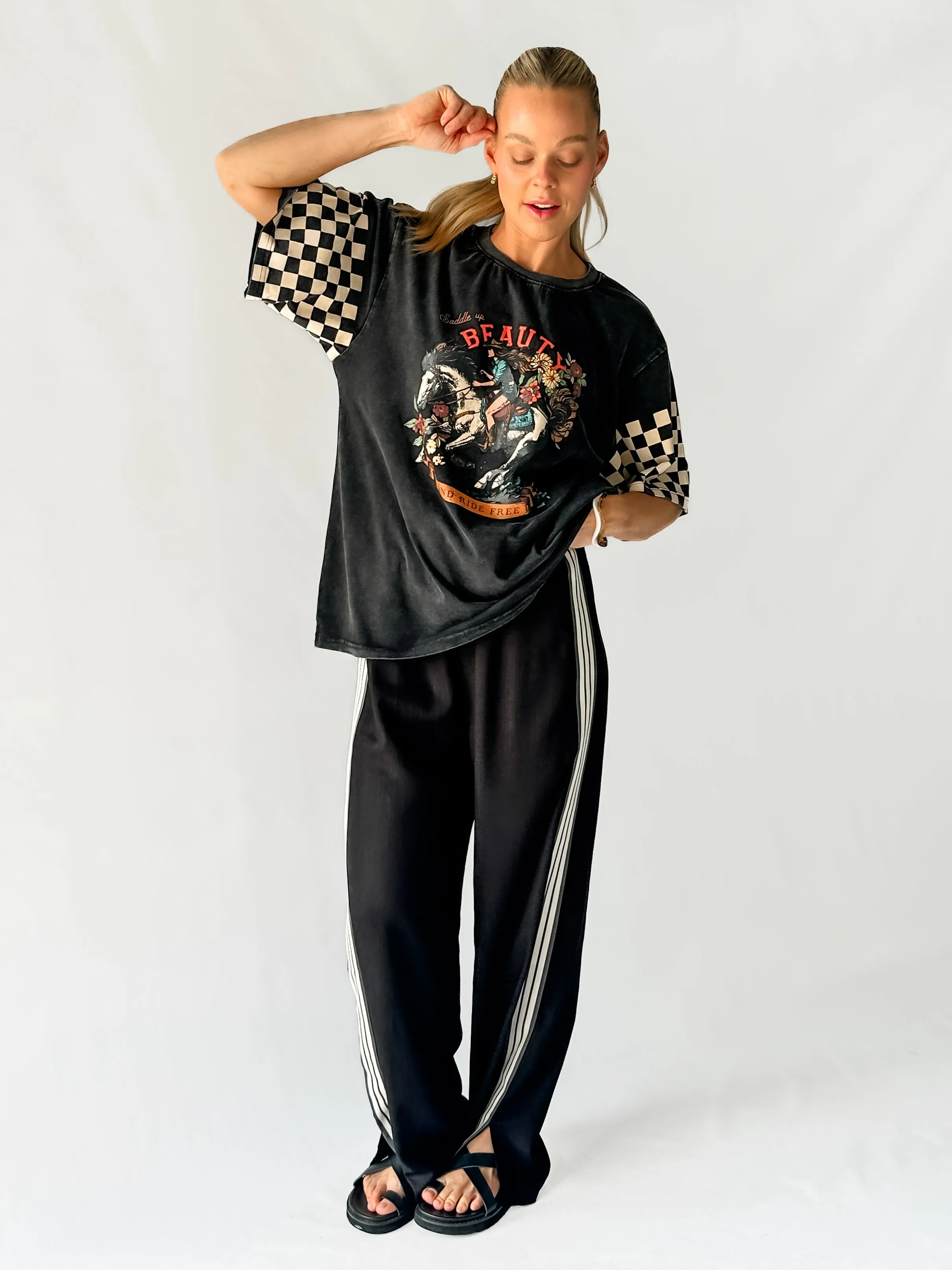 SADDLE UP BEAUTY TEE