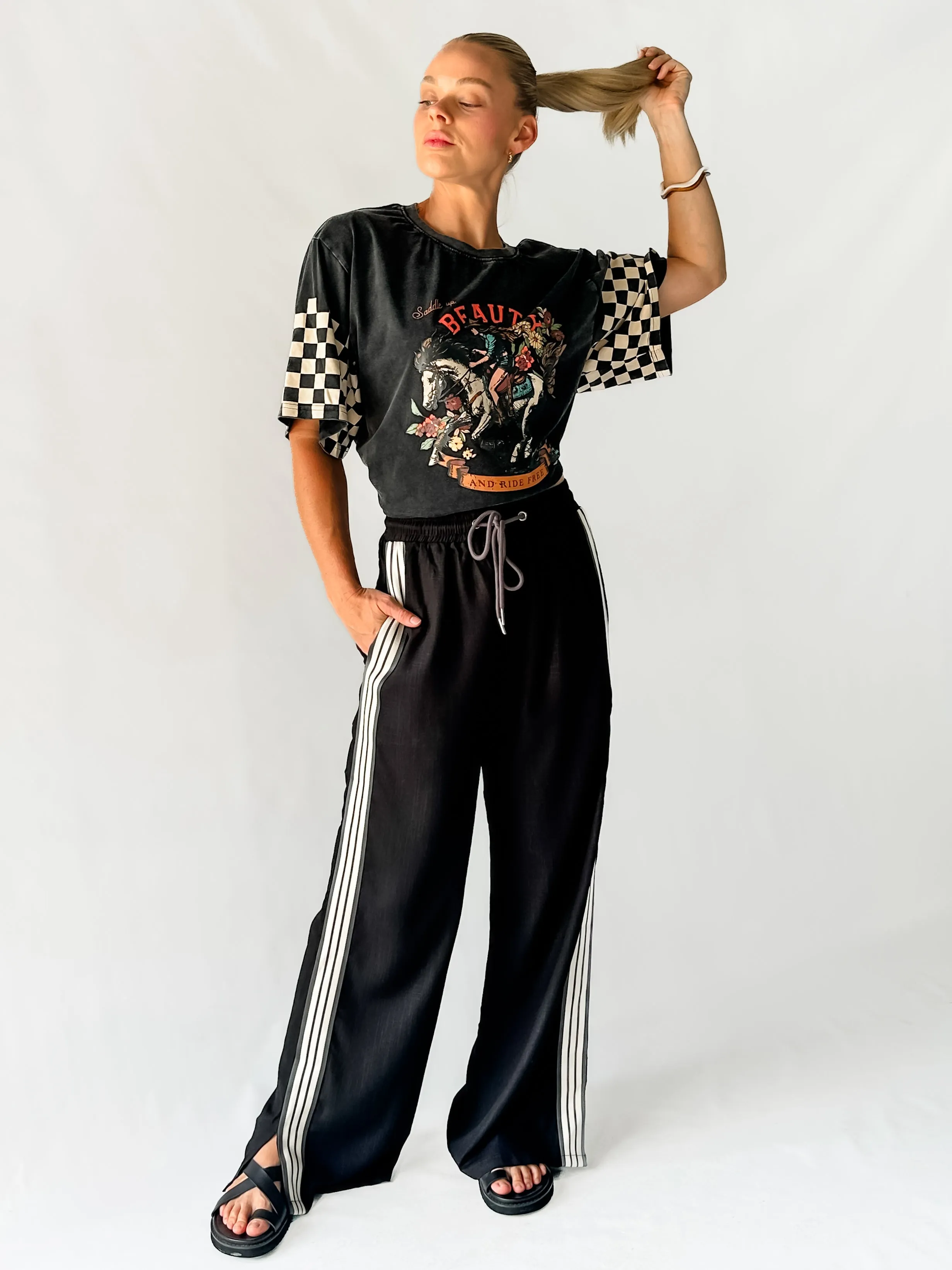 SADDLE UP BEAUTY TEE