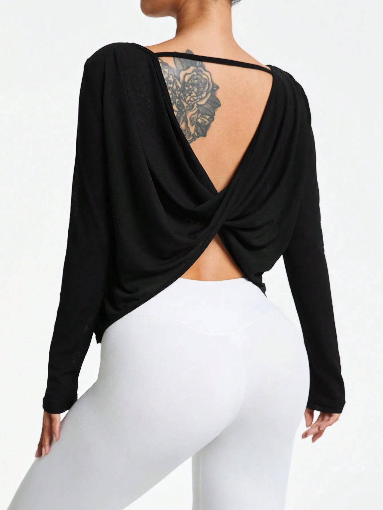 Top deportivo transpirable para mujer en Cherry Vibes