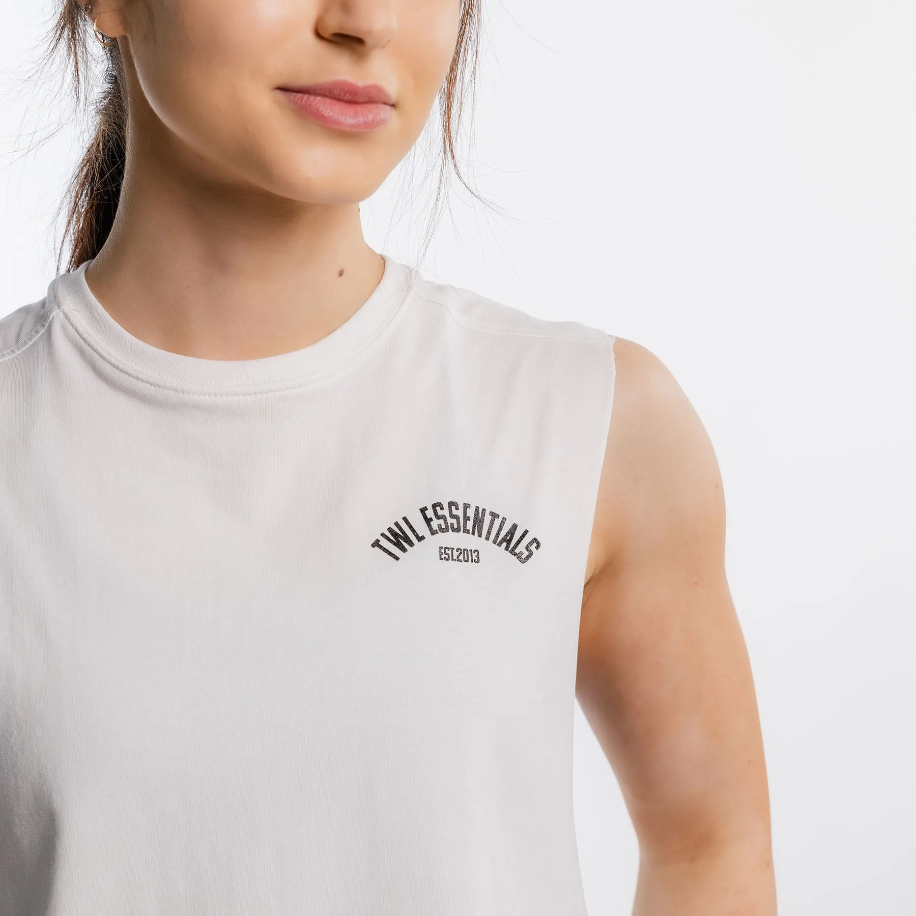 TWL - WOMEN'S SLASH CROP - ESSENTIALS - WHITE