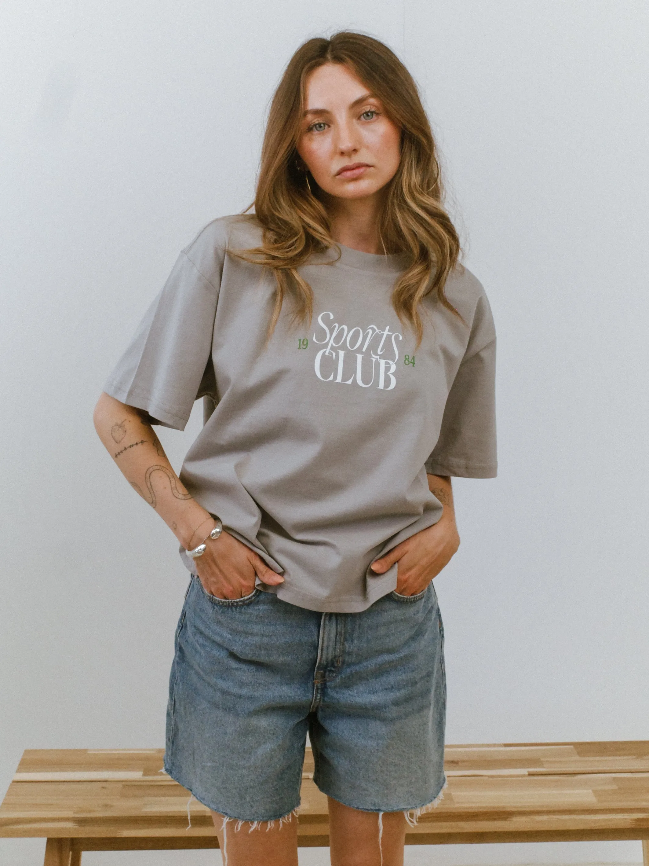 Vice  84 WMNS 'Sports Club' Staple Tee - Storm Grey