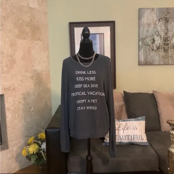 WILDFOX New Years Resolutions Statement Sweatshirt NWT, M