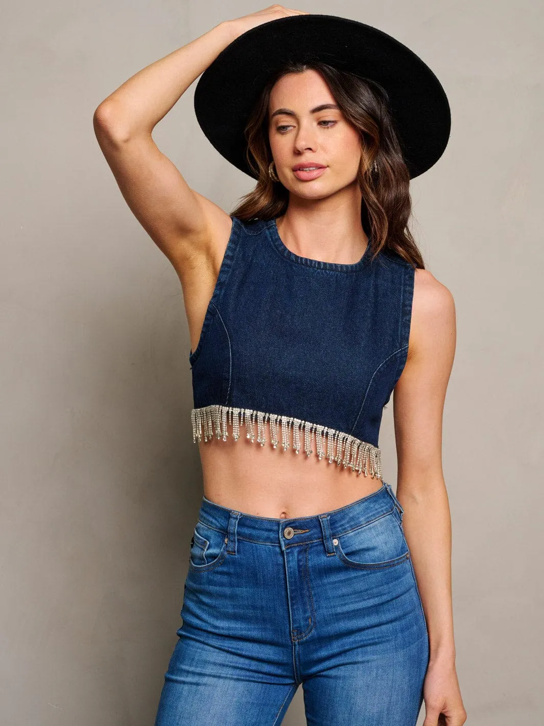 WOMEN'S SLEEVELESS STUDS FRINGE DENIM CROP TOP