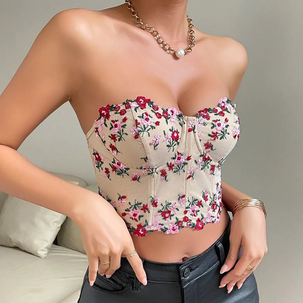 Y2K "Vemina" Sleeveless Embroidery Floral Crop Top